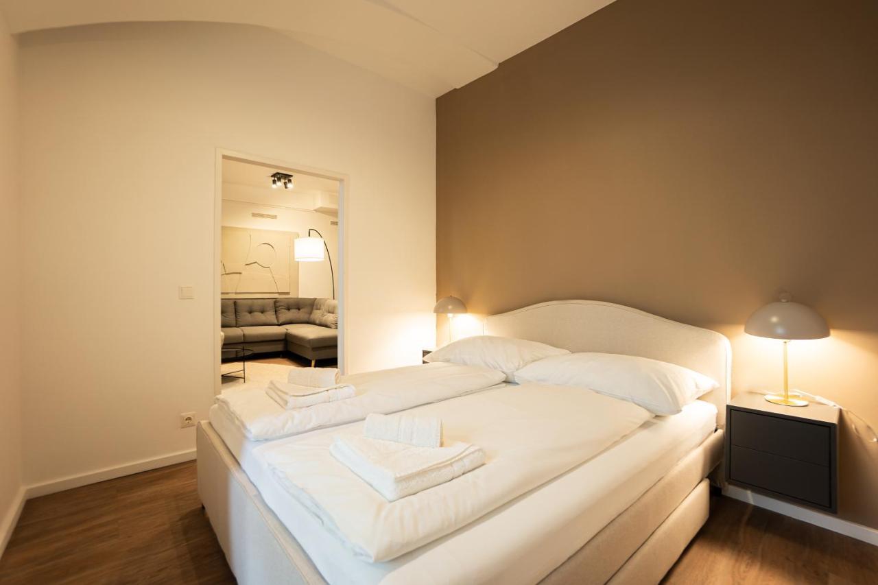 Stylish Apartment With Dedicated Working Space And Super King-Size Bed Located Between City Centre And Donau River Vienne Extérieur photo